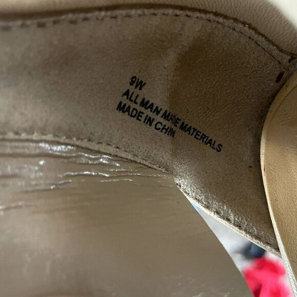 NWOB Lane Bryant Vegan Strappy Block Heel Open Toes Sandals Shoes 9 Wide - Picture 13 of 13